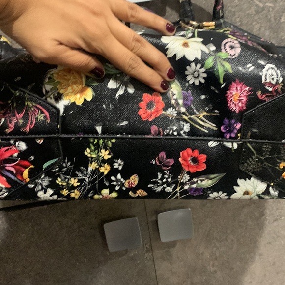 NWOT Brand New Steve Madden East West Tote Bag - Picture 3 of 5